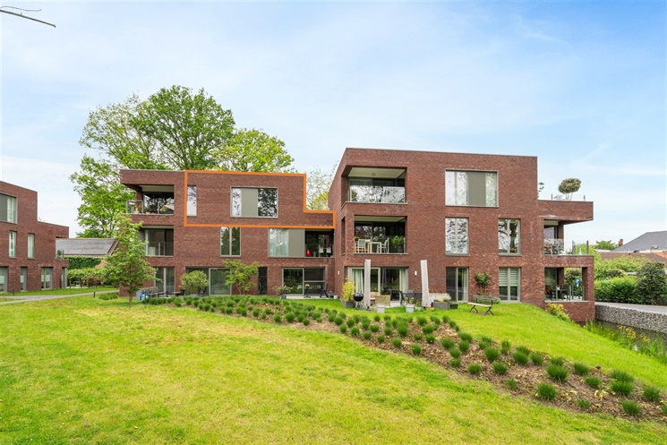 Klassevol appartement met ruim terras in groene omgeving