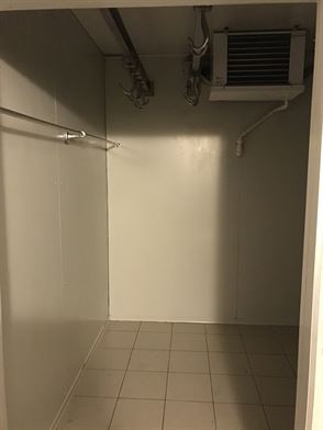 Handelszaak + ruime woonst in centrum Moerbeke-Waas