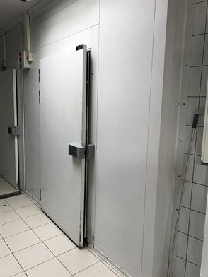 Handelszaak + ruime woonst in centrum Moerbeke-Waas