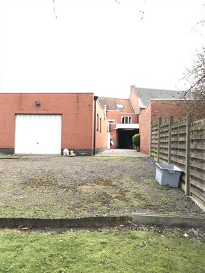 Handelszaak + ruime woonst in centrum Moerbeke-Waas