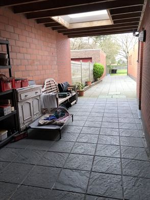 Handelszaak + ruime woonst in centrum Moerbeke-Waas