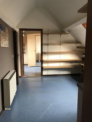 Handelszaak + ruime woonst in centrum Moerbeke-Waas