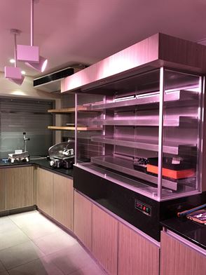 Handelszaak + ruime woonst in centrum Moerbeke-Waas