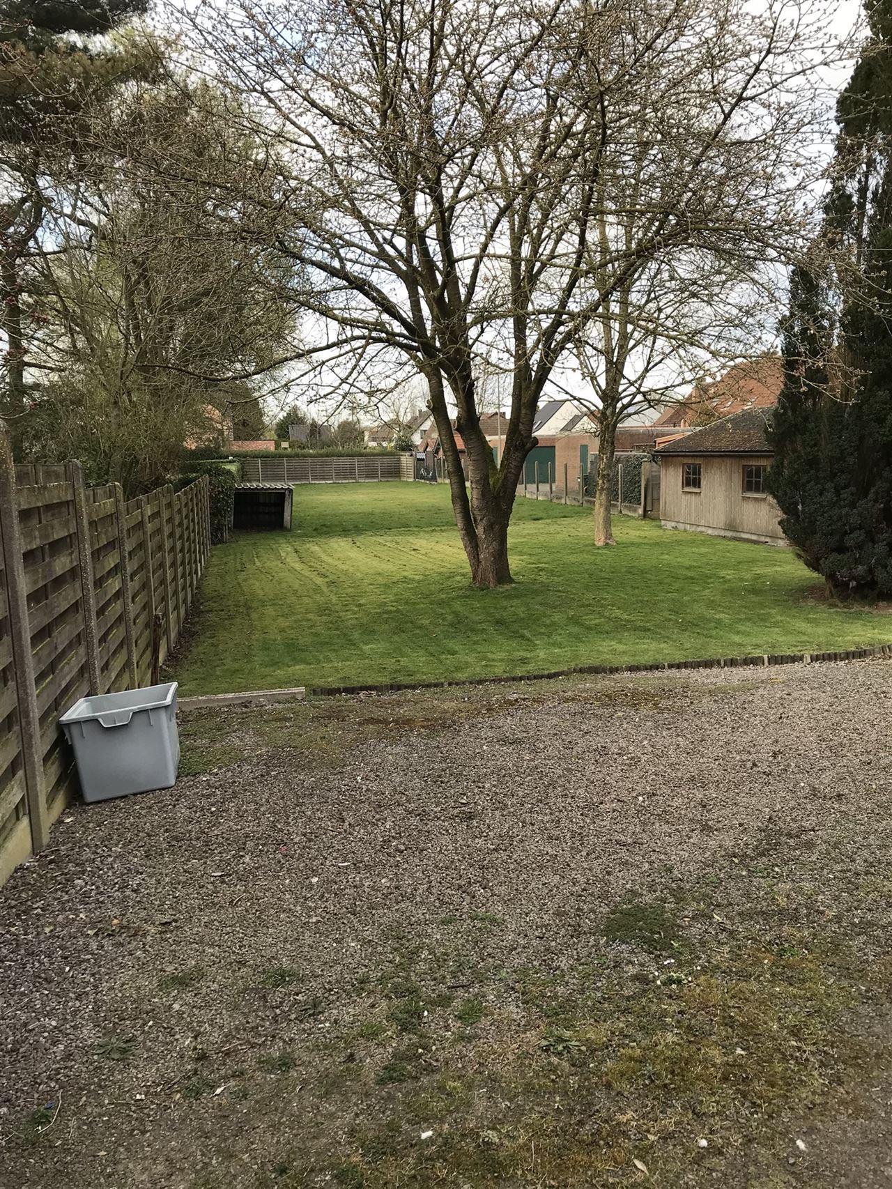 Ruime woonst met handelszaak