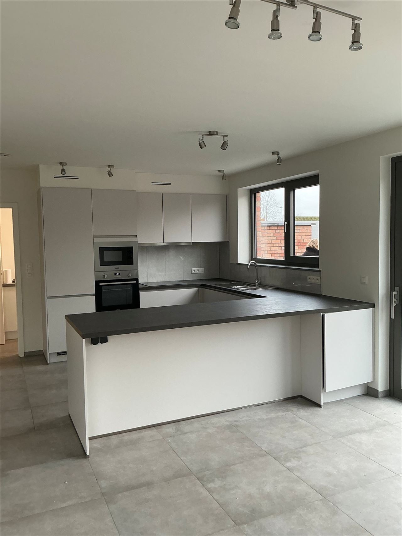 NIEUWBOUW WONING met 4 slaapkamers en 2 badkamers