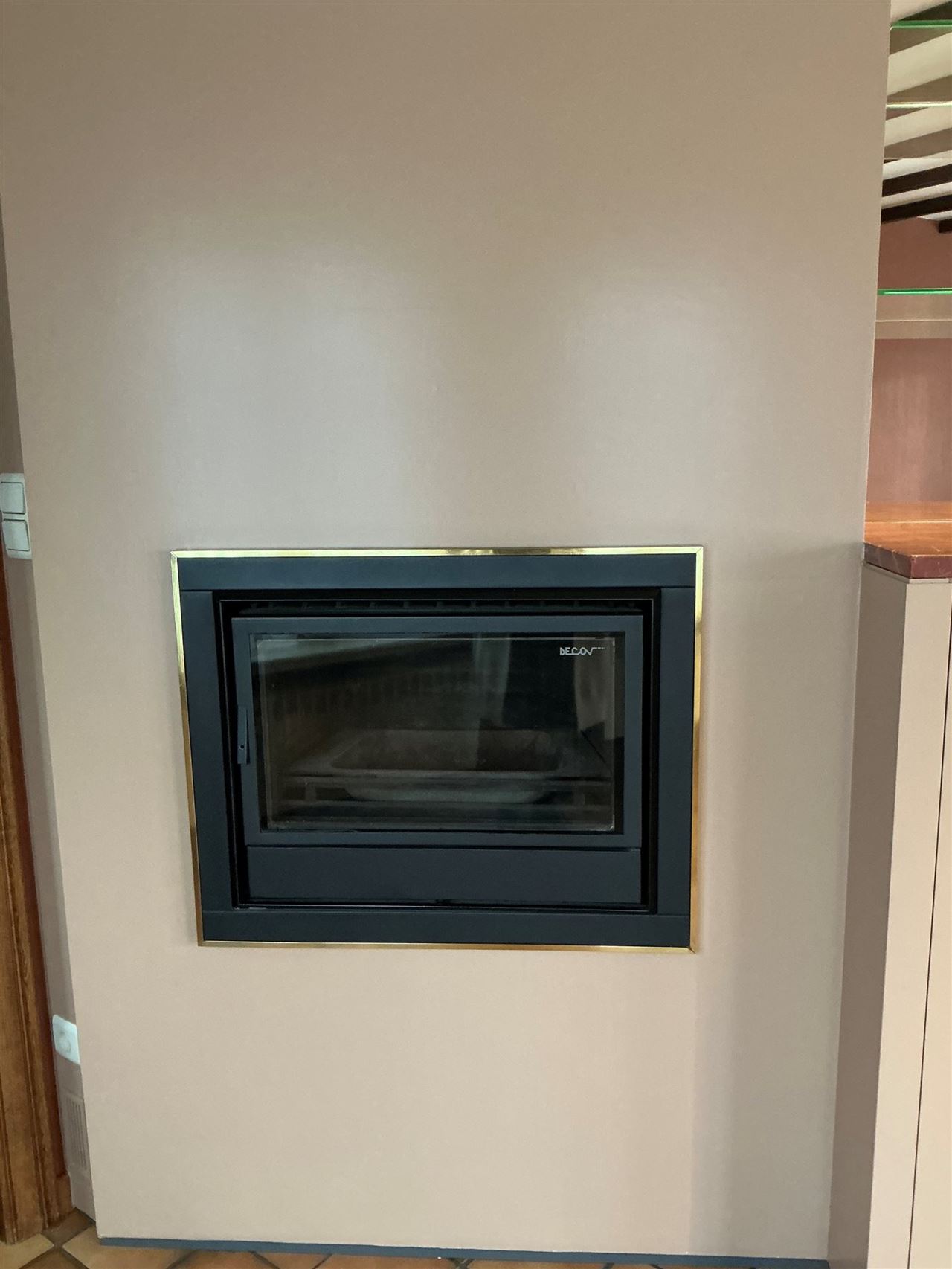 Stijlvolle villa met 4 slaapkamers in rustige buurt.