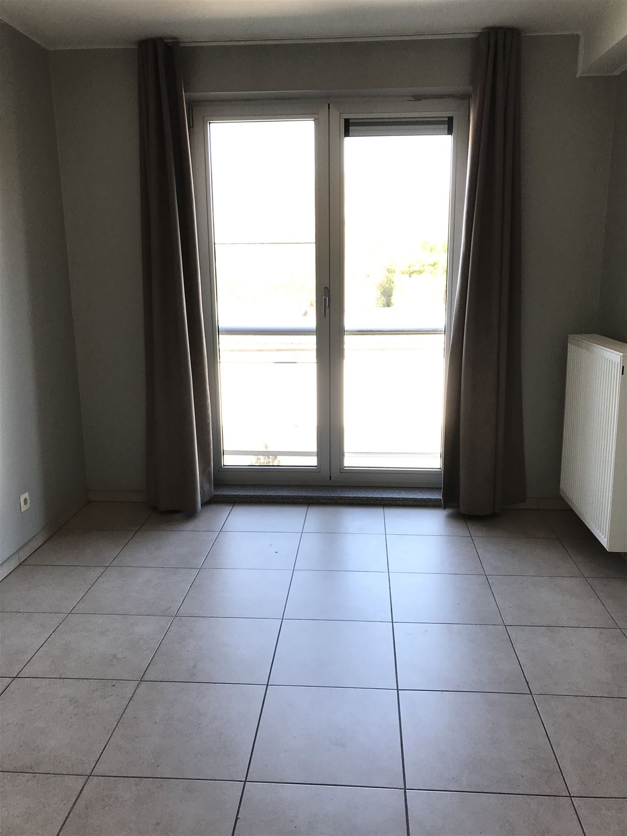 Appartement met 2 slaapkamers, terras en garage