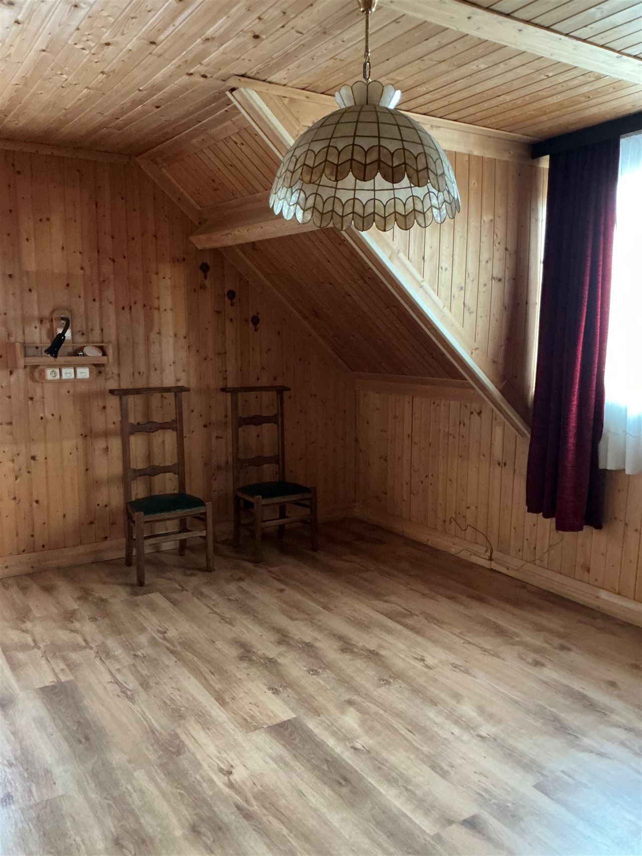 Groen gelegen, te renoveren huisje op een perceel van 500m²