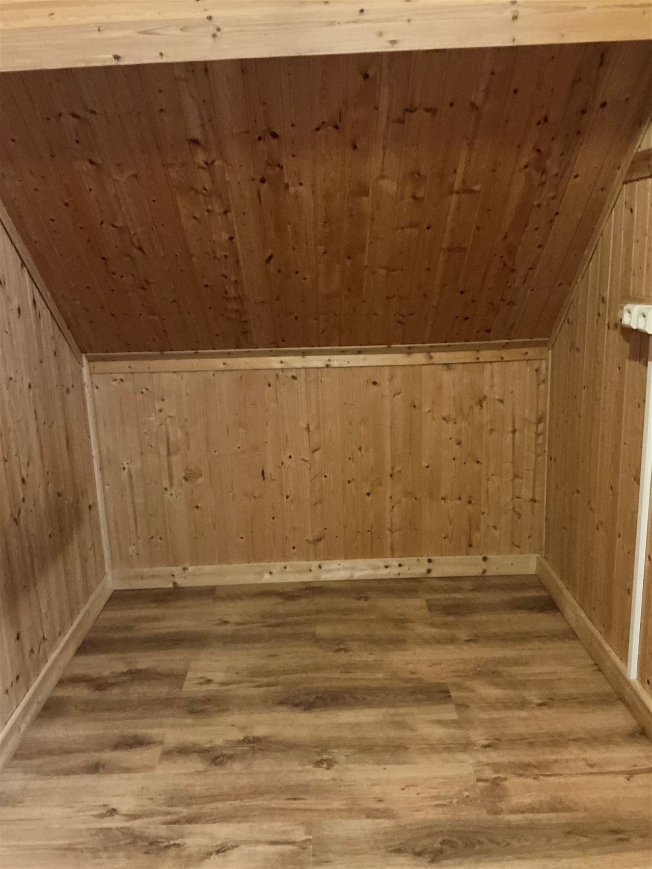 Groen gelegen, te renoveren huisje op een perceel van 500m²