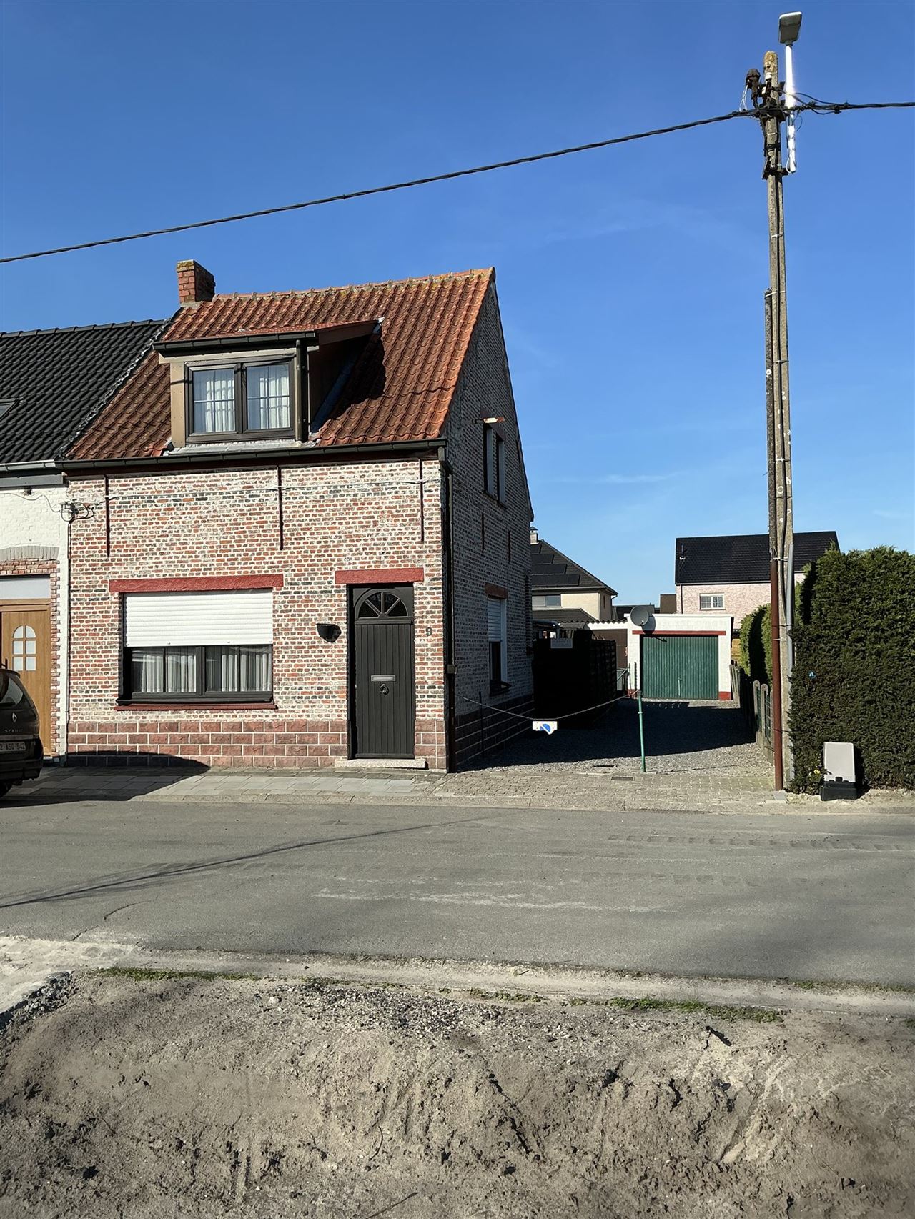 Groen gelegen, te renoveren huisje op een perceel van 500m²