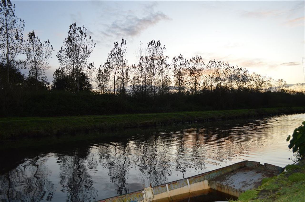 Wonen aan de waterkant te Moerbeke