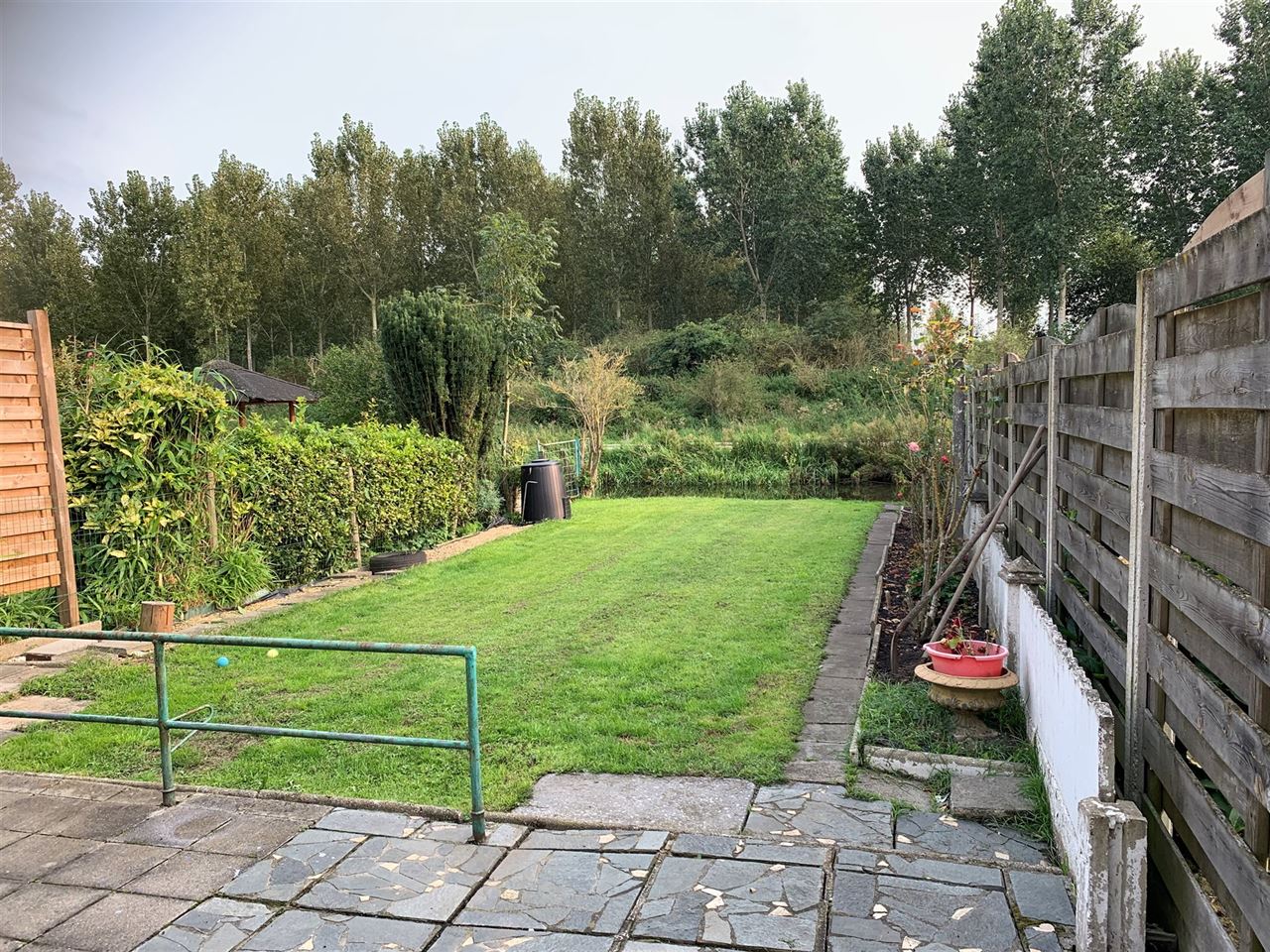 Wonen aan de waterkant te Moerbeke