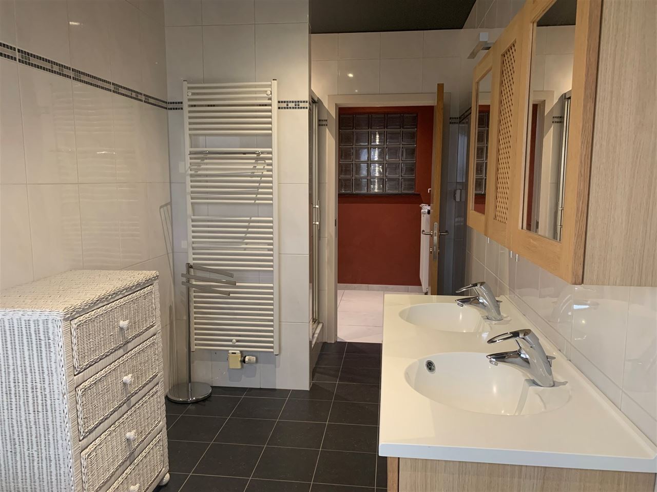 Luxe woning vr 6 pers. op het BEDRIJVENTERREIN "LOZEN BOER"