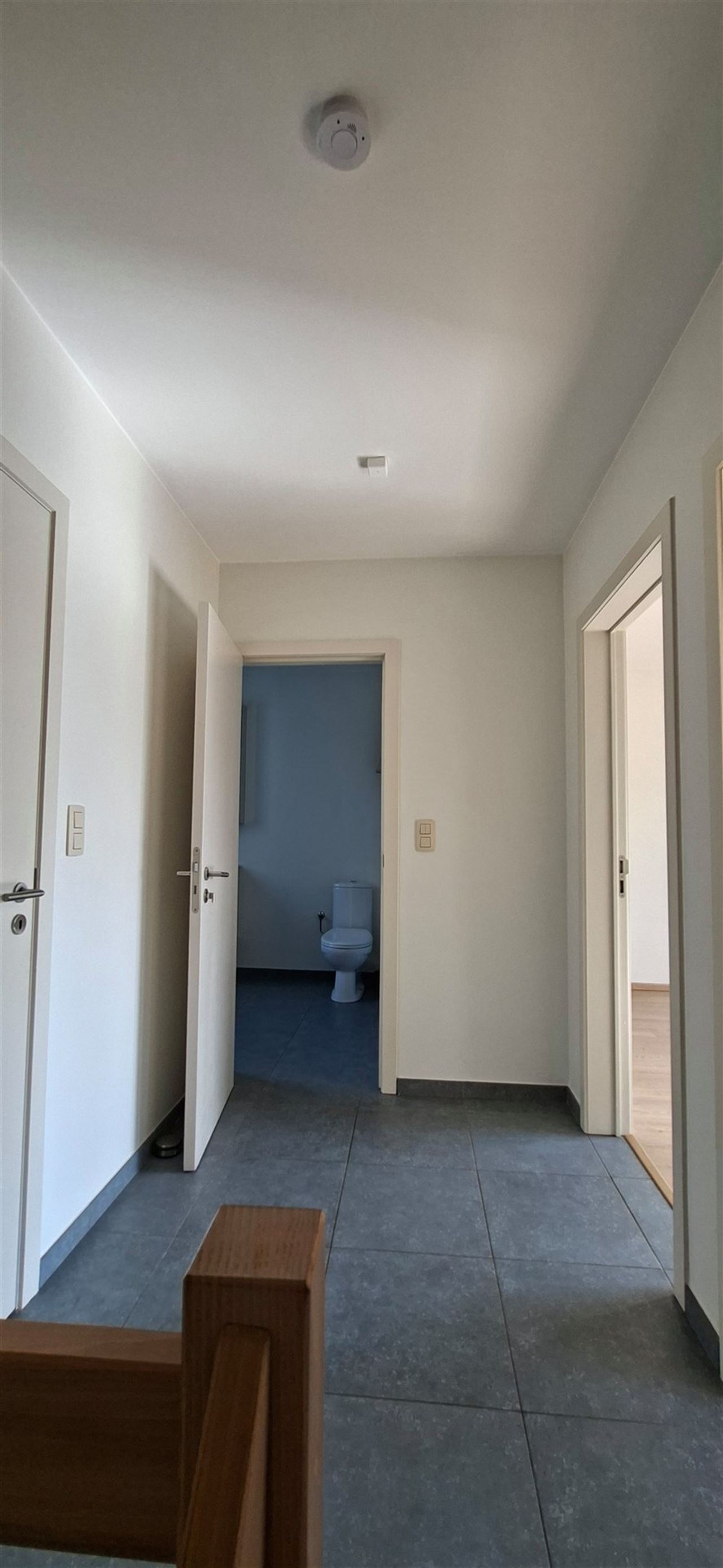 Recente woning met garage en tuin