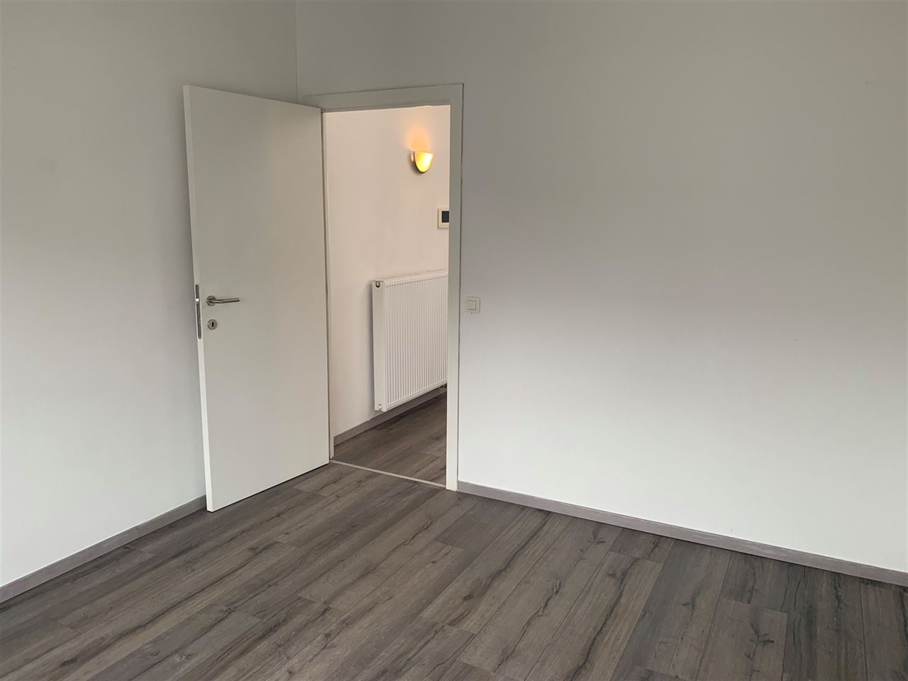 Trendy appartementje met 1 slaapkamer en garage
