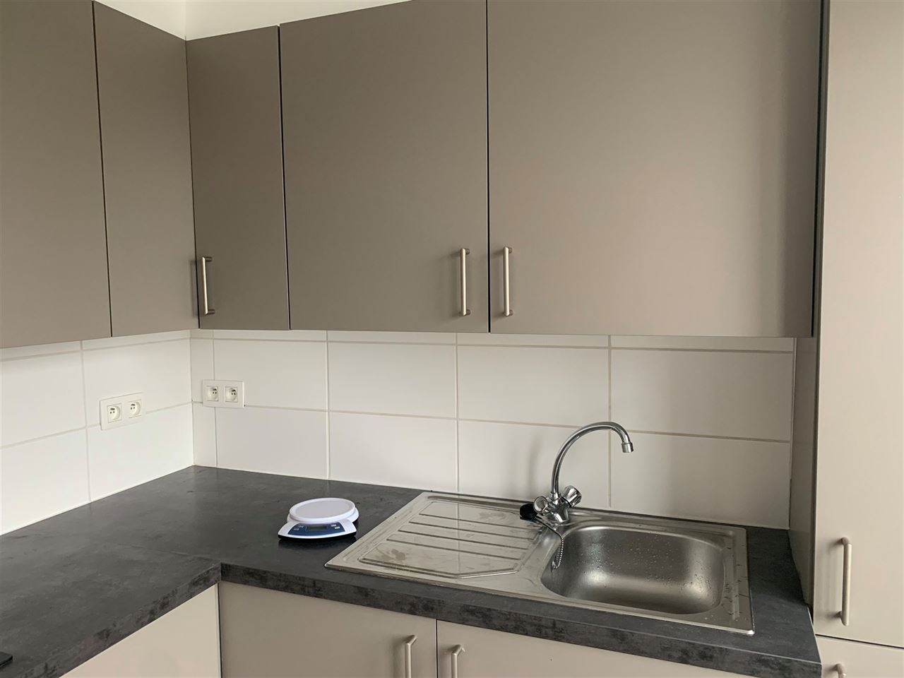 Trendy appartementje met 1 slaapkamer en garage