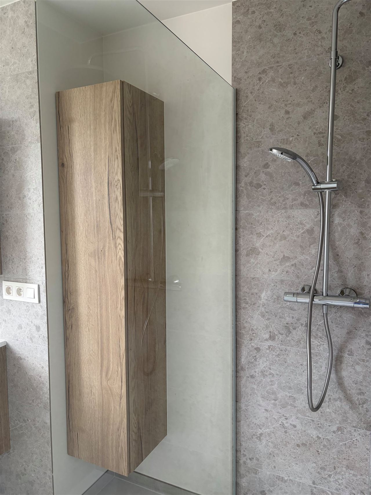 Vernieuwde woning met tuin en 4 slaapkamers