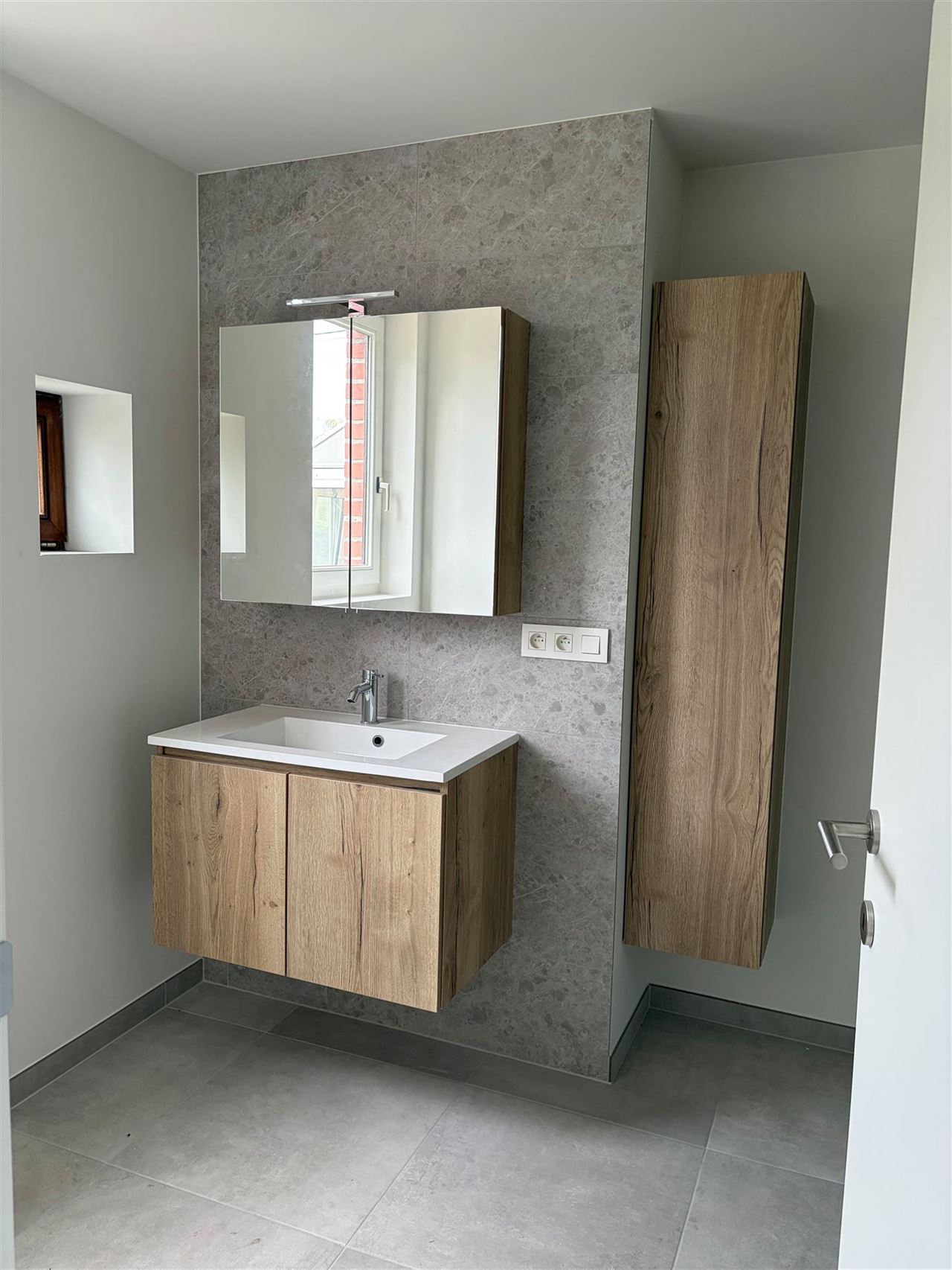 Vernieuwde woning met tuin en 4 slaapkamers