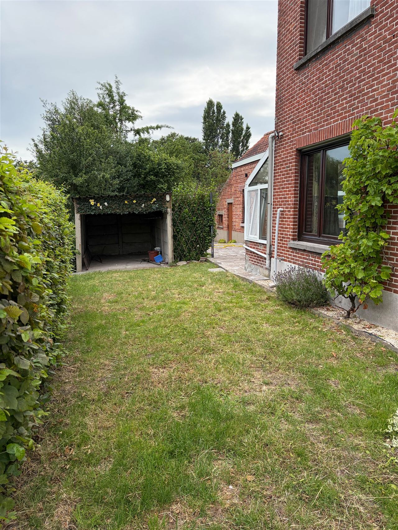 Vernieuwde woning met tuin en 4 slaapkamers