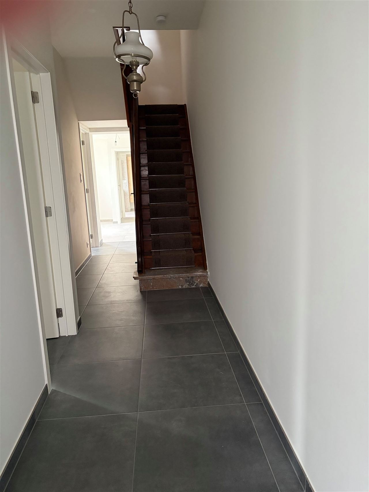 Vernieuwde woning met tuin en 4 slaapkamers