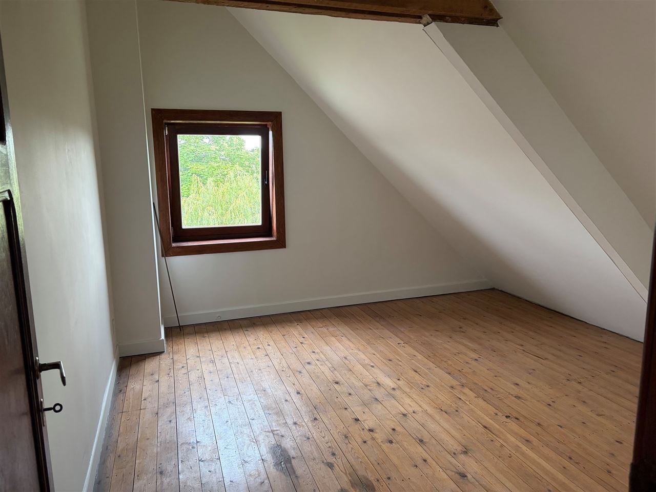 Vernieuwde woning met tuin en 4 slaapkamers