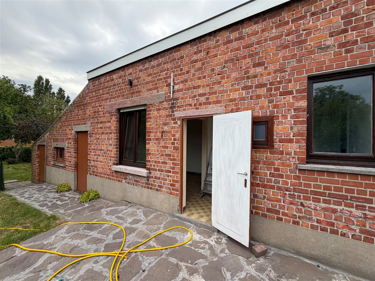 Vernieuwde woning met tuin en 4 slaapkamers