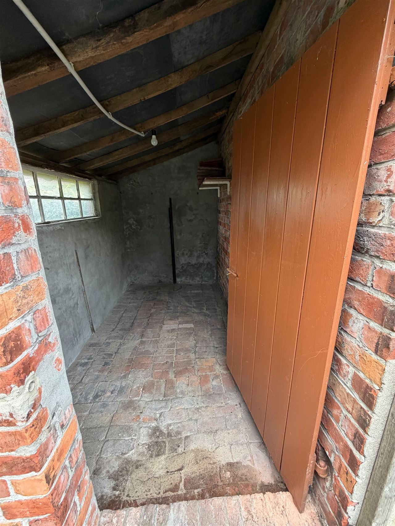 Vernieuwde woning met tuin en 4 slaapkamers