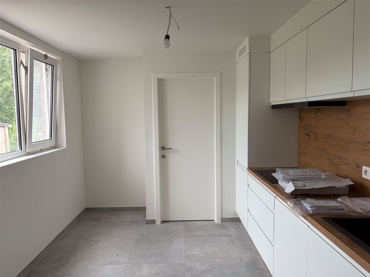 Vernieuwde woning met tuin en 4 slaapkamers