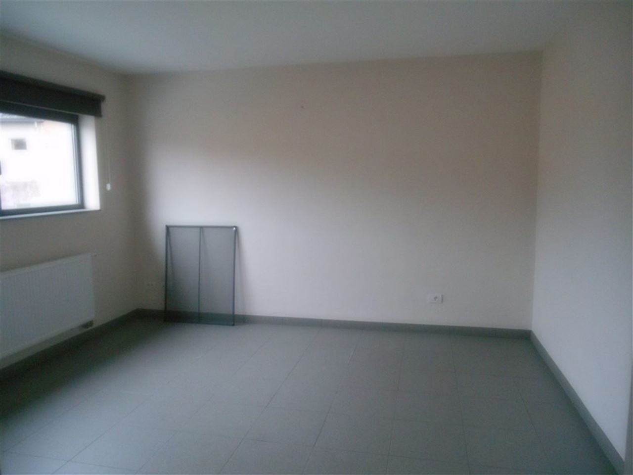 Ruime Bel-etage (duplex) met staanplaats en fietsenberging