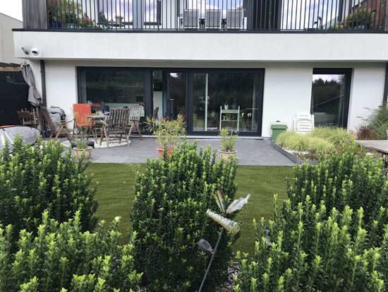 Recent gelijkvloers appartement met tuin aan de Moervaart