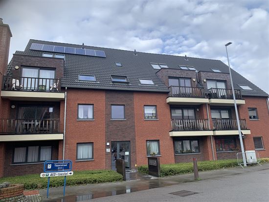 IN OPTIE - Recent appartement met carport en fietsenberging