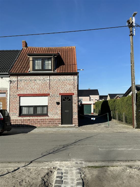 Groen gelegen, te renoveren huisje op een perceel van 500m²