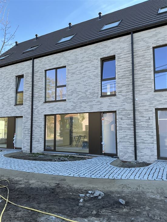 ENERGIENEUTRALE NIEUWBOUWWONING met 4 slaapkamers